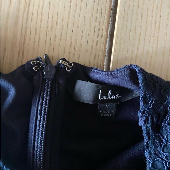 Lulus “Take Me to Brunch Navy Blue Lace Shift Dress” Size M - Picture 5 of 7